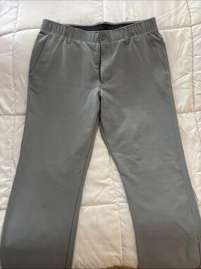 Under Armour Men's Light Gray Chino-Style Performance Pants